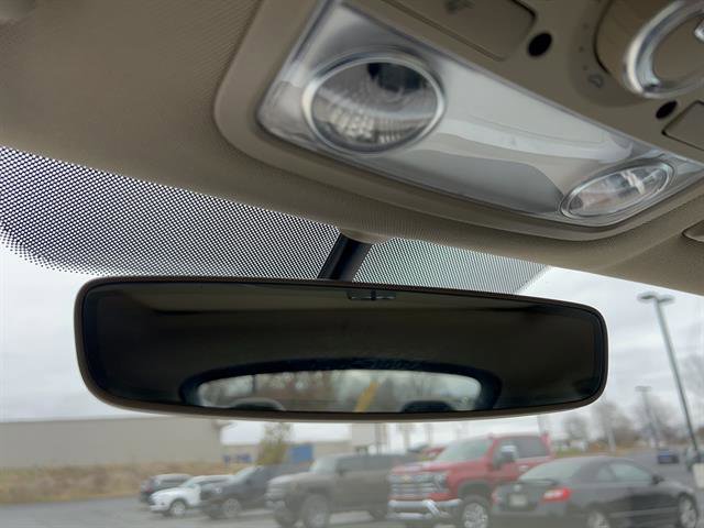 Used 2019 Volkswagen Beetle 2.0T SE w/ SE Premium Package image 24