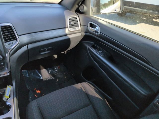 Certified 2021 Jeep Grand Cherokee Laredo w/ Security & Convenience Group image 19