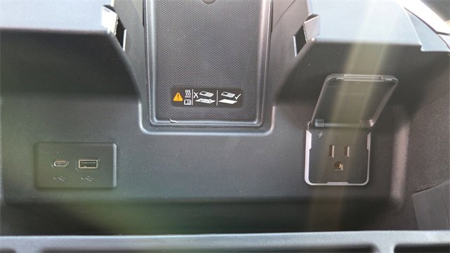 New 2026 GMC Sierra 1500 SLT w/ SLT Premium Package image 24