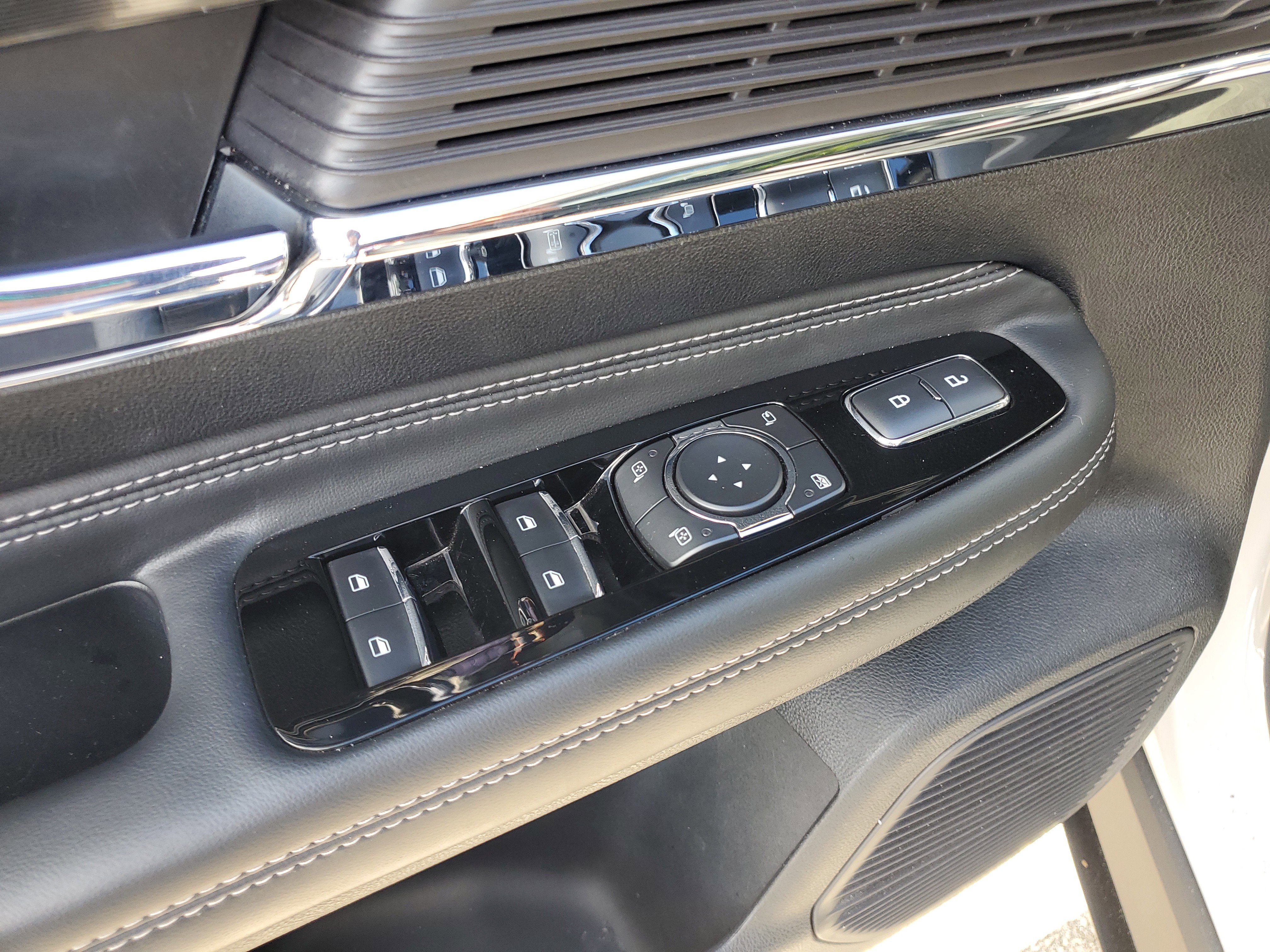 Certified 2022 Lincoln Corsair Reserve image 14