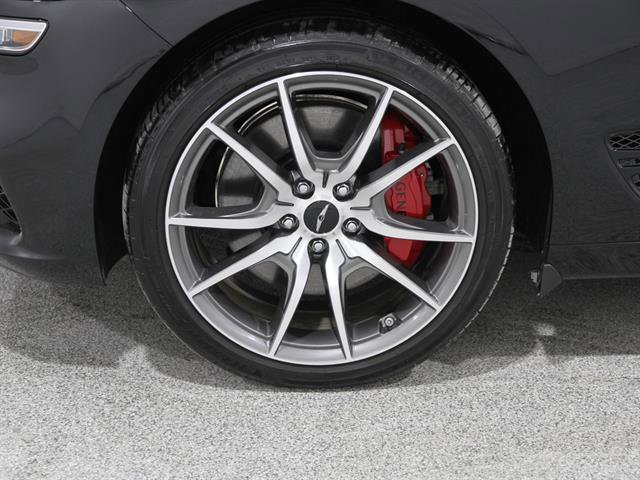 Certified 2025 Genesis G70 2.5T image 21