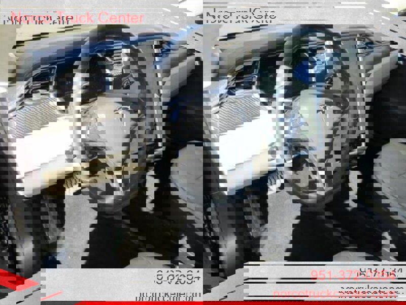 Used 2013 Tesla Model S Performance image 9