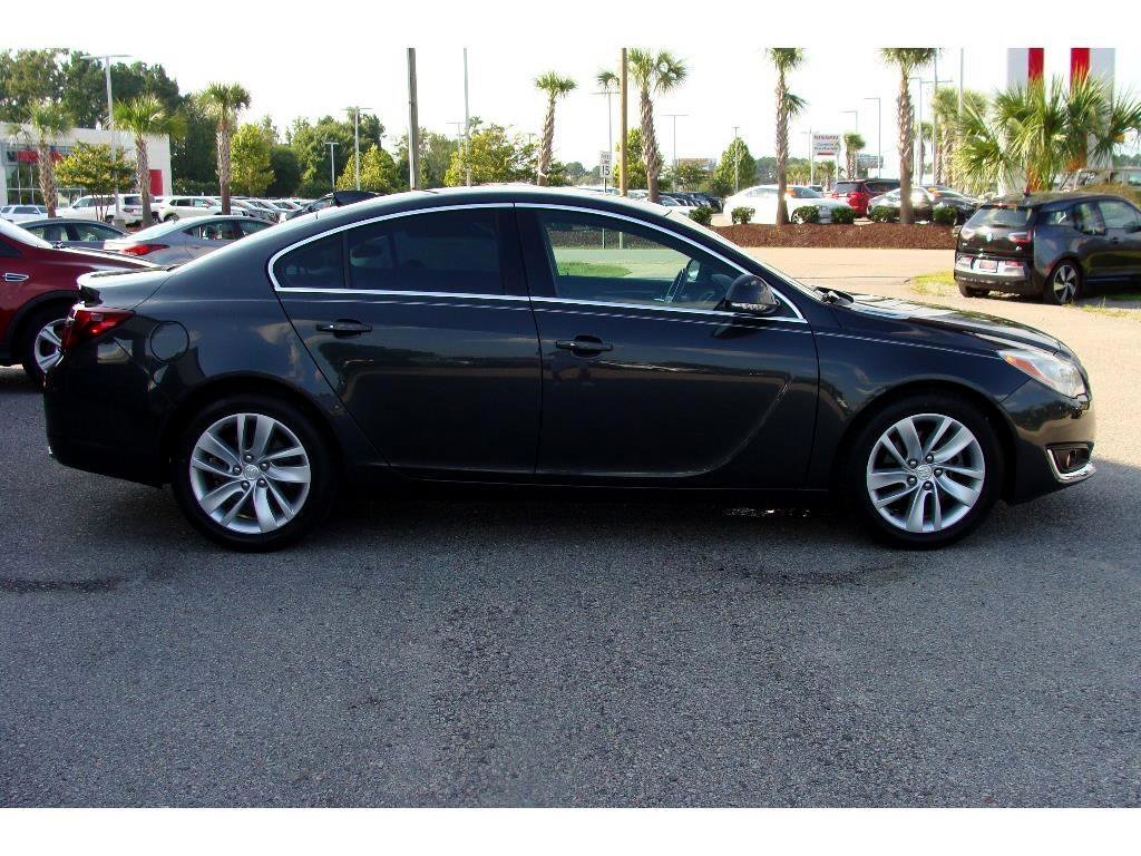 Used 2015 Buick Regal Premium image 2