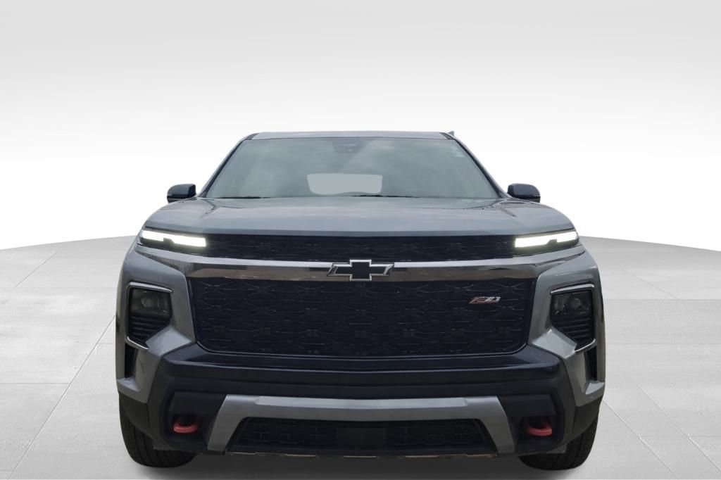 Used 2025 Chevrolet Traverse Z71 image 7