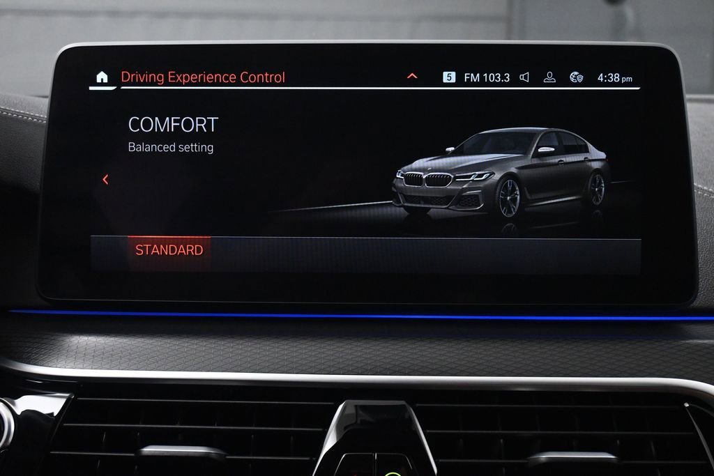 Used 2023 BMW M550i xDrive w/ Dynamic Handling Package AWD/4WD image 45
