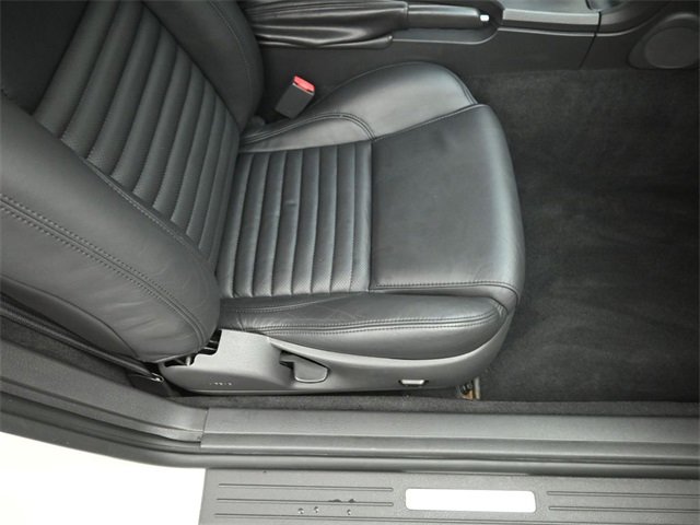 Used 2002 Ford Thunderbird image 23