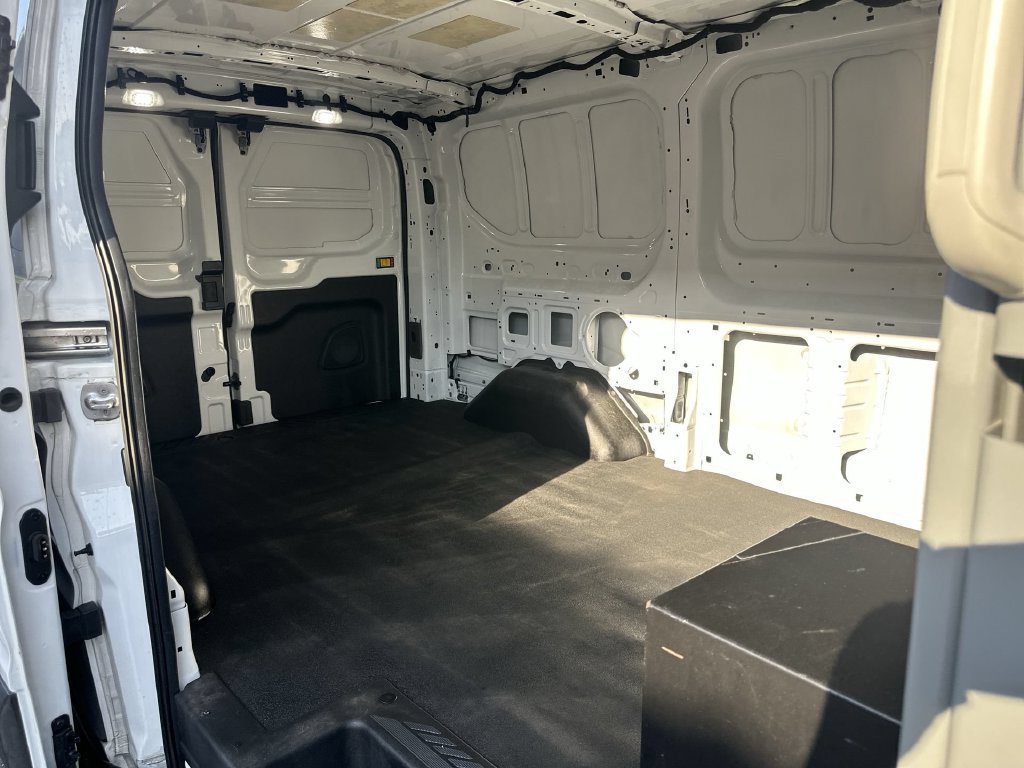 Used 2023 Ford E-Transit Low Roof RWD image 25