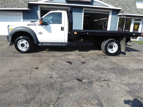 Used 2015 Ford F550 4x4 Regular Cab Super Duty image 2