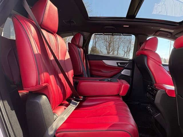 Used 2025 Acura MDX A-Spec image 30