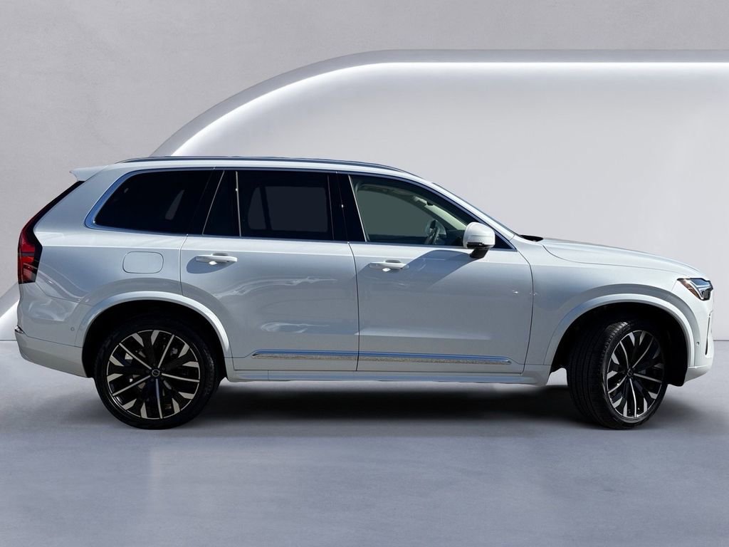 New 2026 Volvo XC90 B6 Ultra image 3