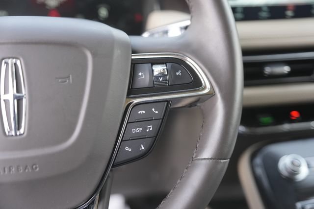 Used 2022 Lincoln Nautilus Reserve image 24