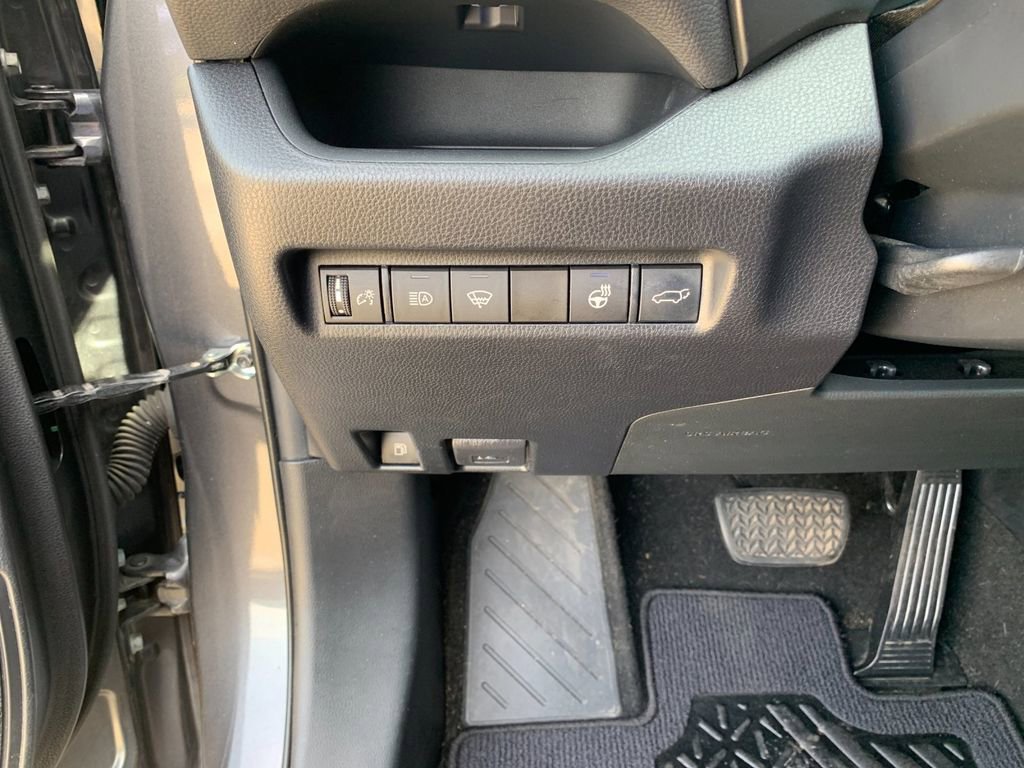 Used 2020 Toyota RAV4 XSE w/ XSE Grade Weather Package image 34