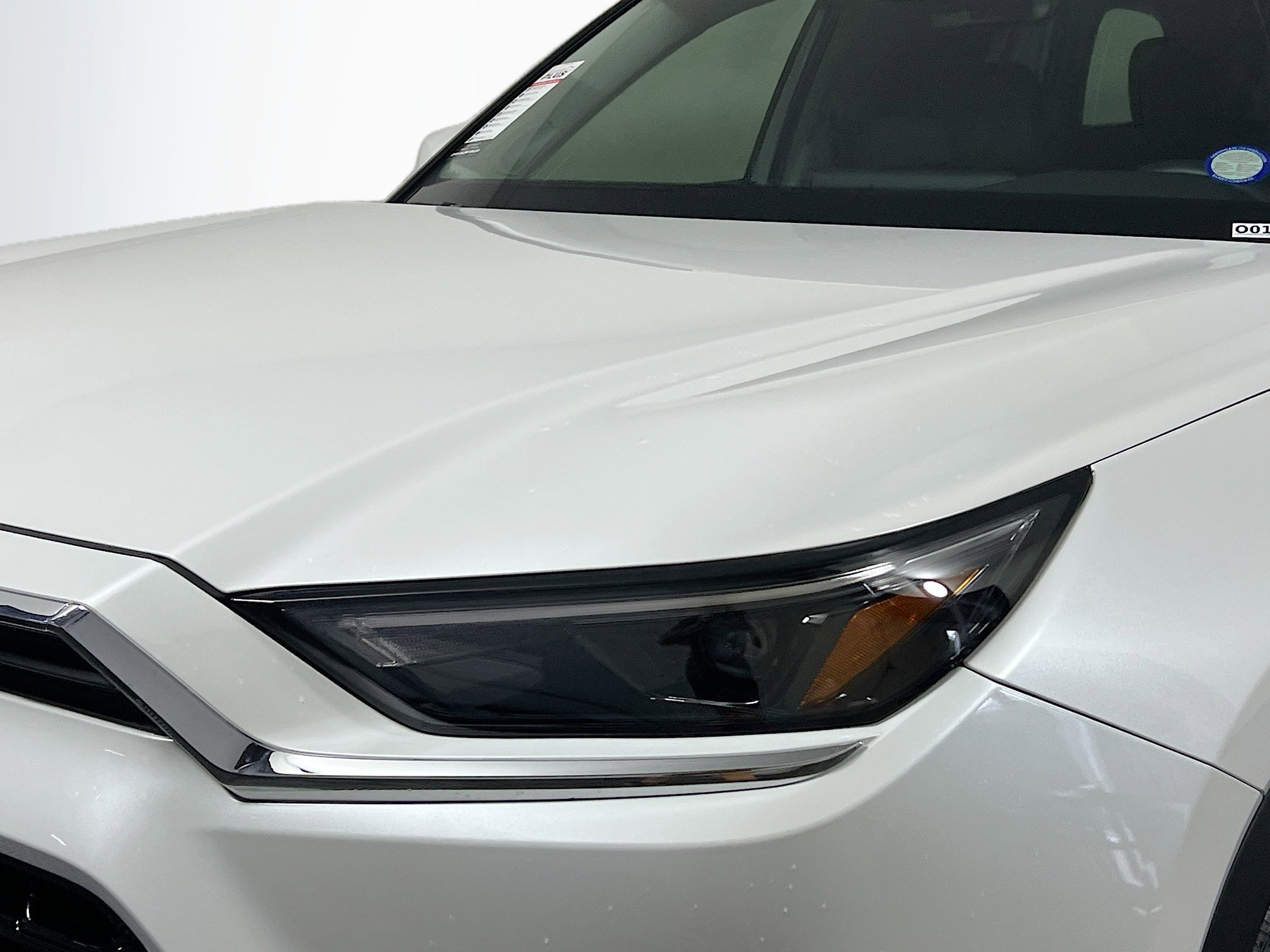 Used 2024 Toyota Grand Highlander Limited image 11