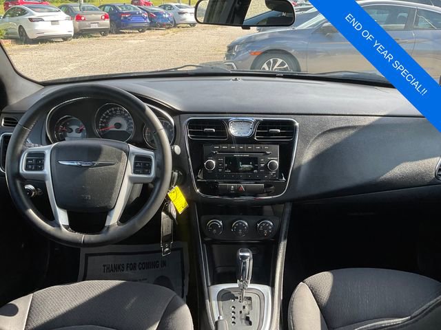 Used 2012 Chrysler 200 Touring image 16