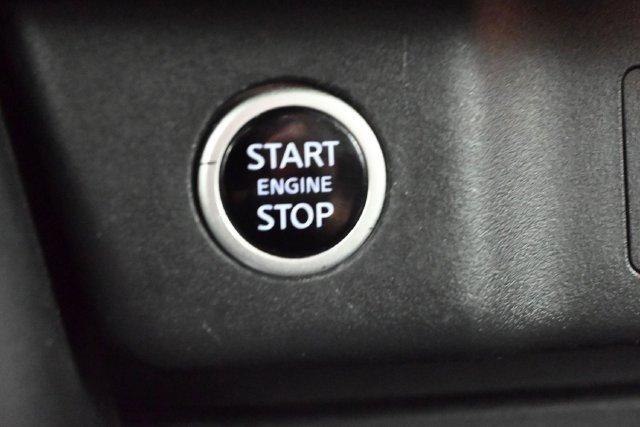 Used 2022 Nissan Rogue SV FWD image 22
