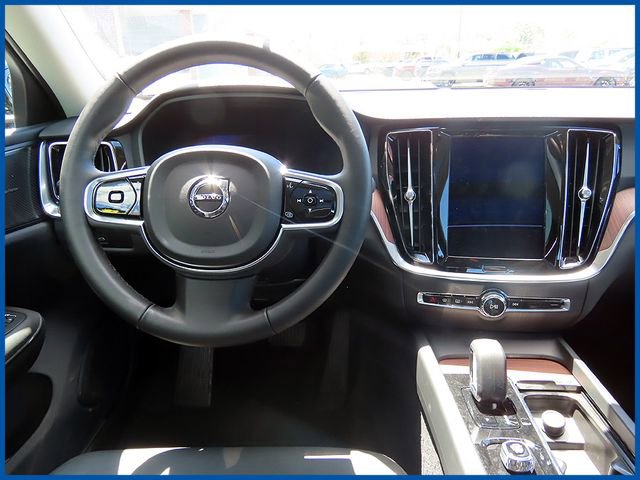 Used 2024 Volvo S60 B5 Plus w/ Climate Package FWD image 11