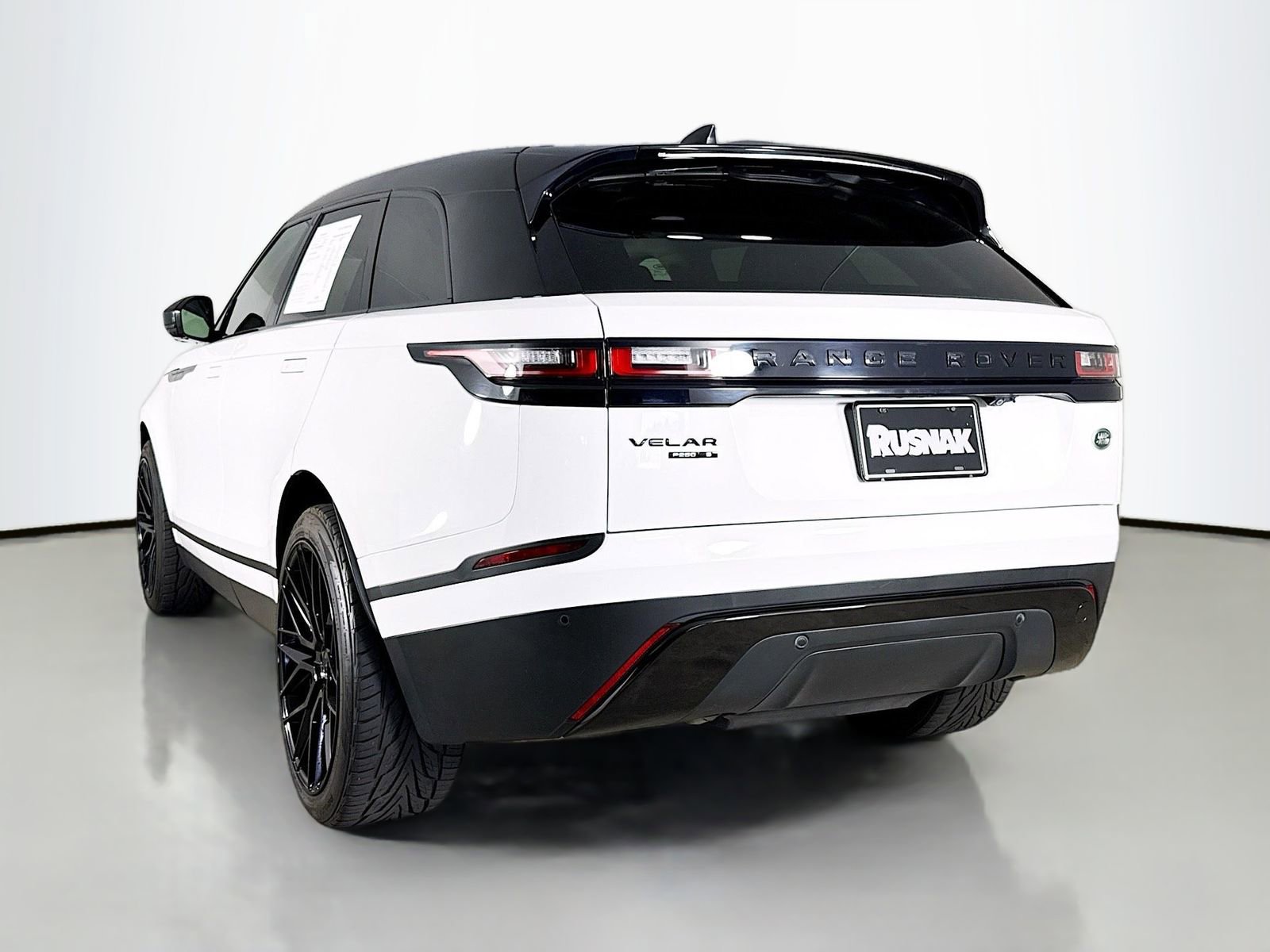 Used 2020 Land Rover Range Rover Velar S AWD/4WD image 5