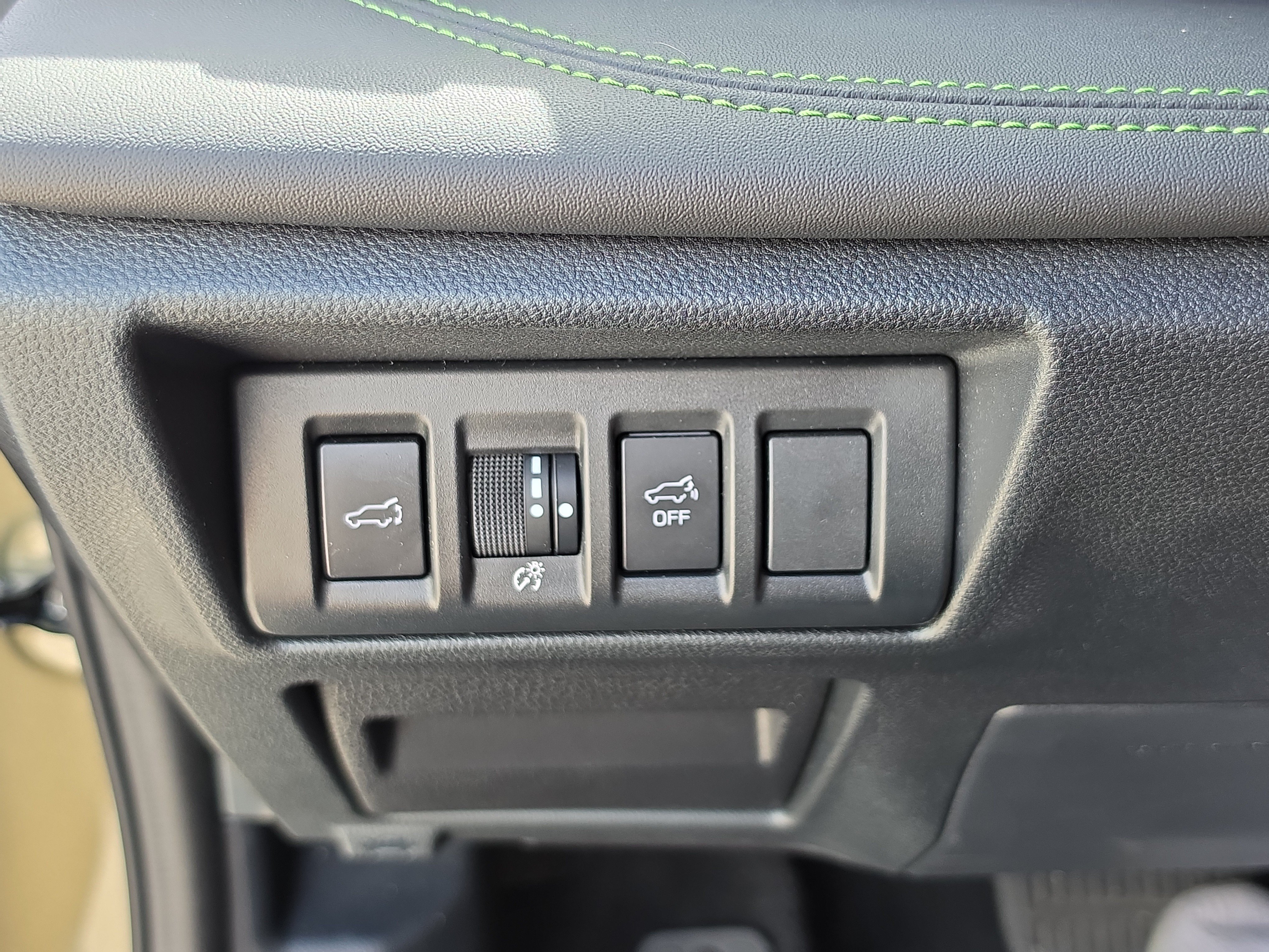 Used 2025 Subaru Outback Onyx Edition AWD/4WD image 29