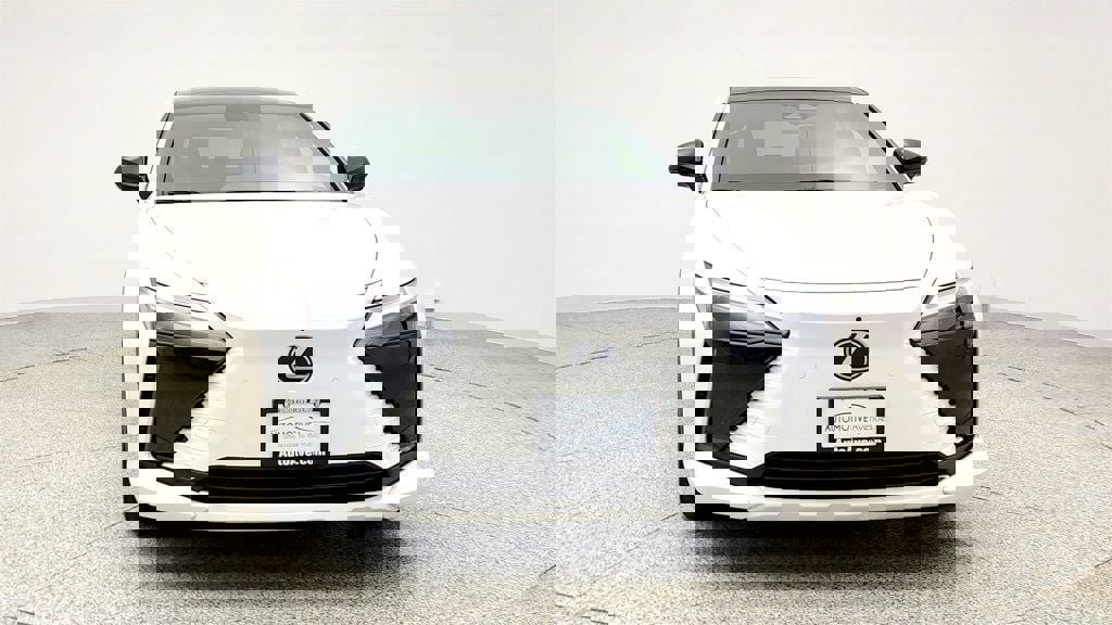 Used 2024 Lexus RZ 450e Premium w/ Technology Package image 2