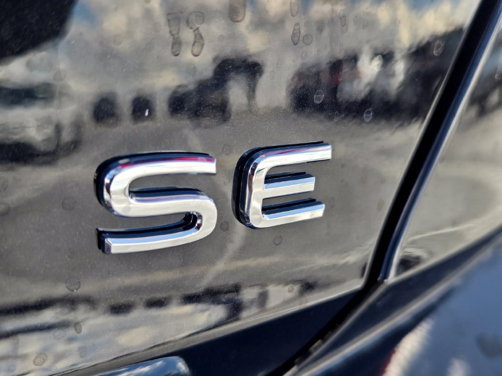 New 2027 Volkswagen Jetta SE FWD image 5