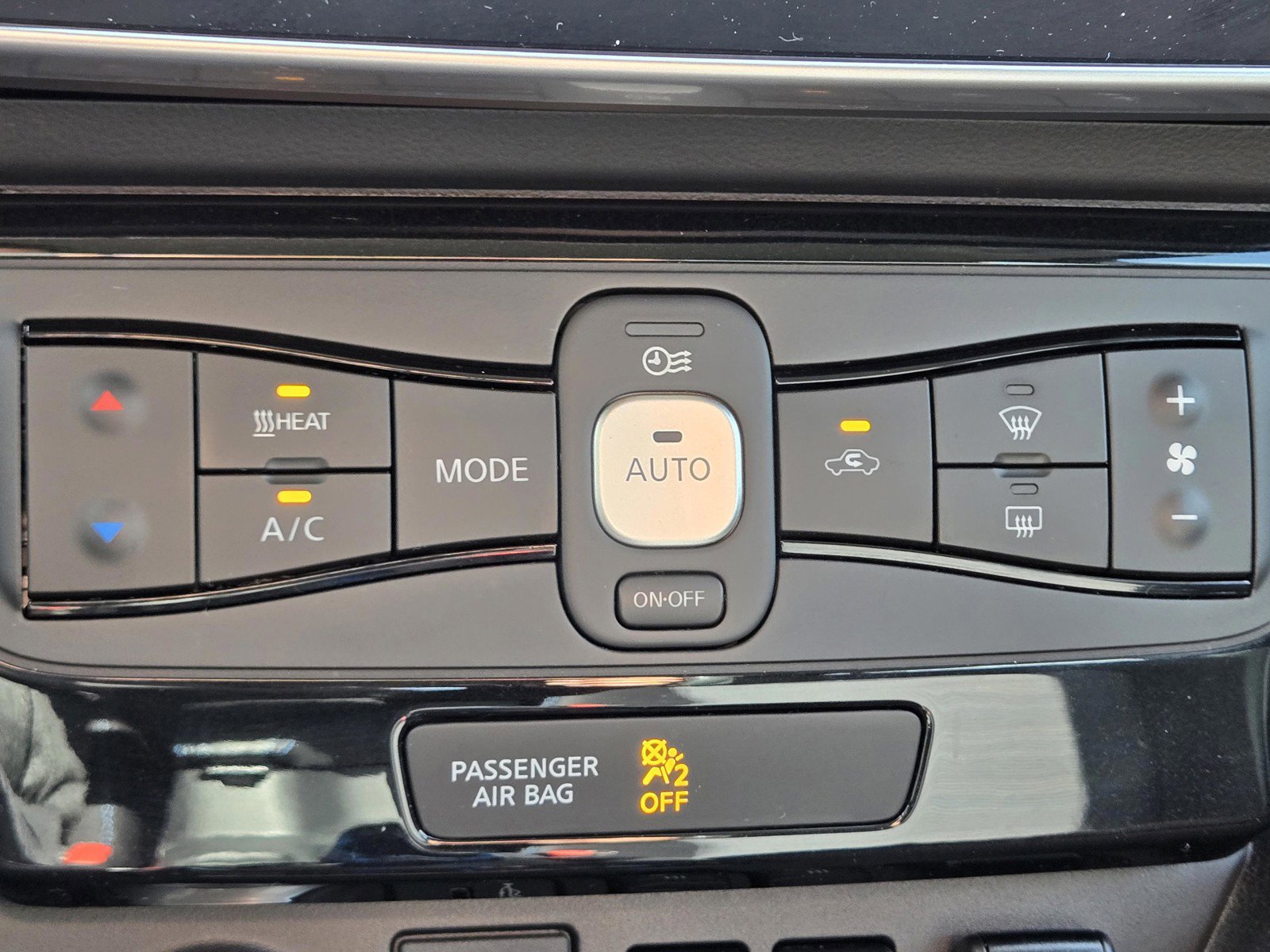 Used 2023 Nissan Leaf SV Plus image 15