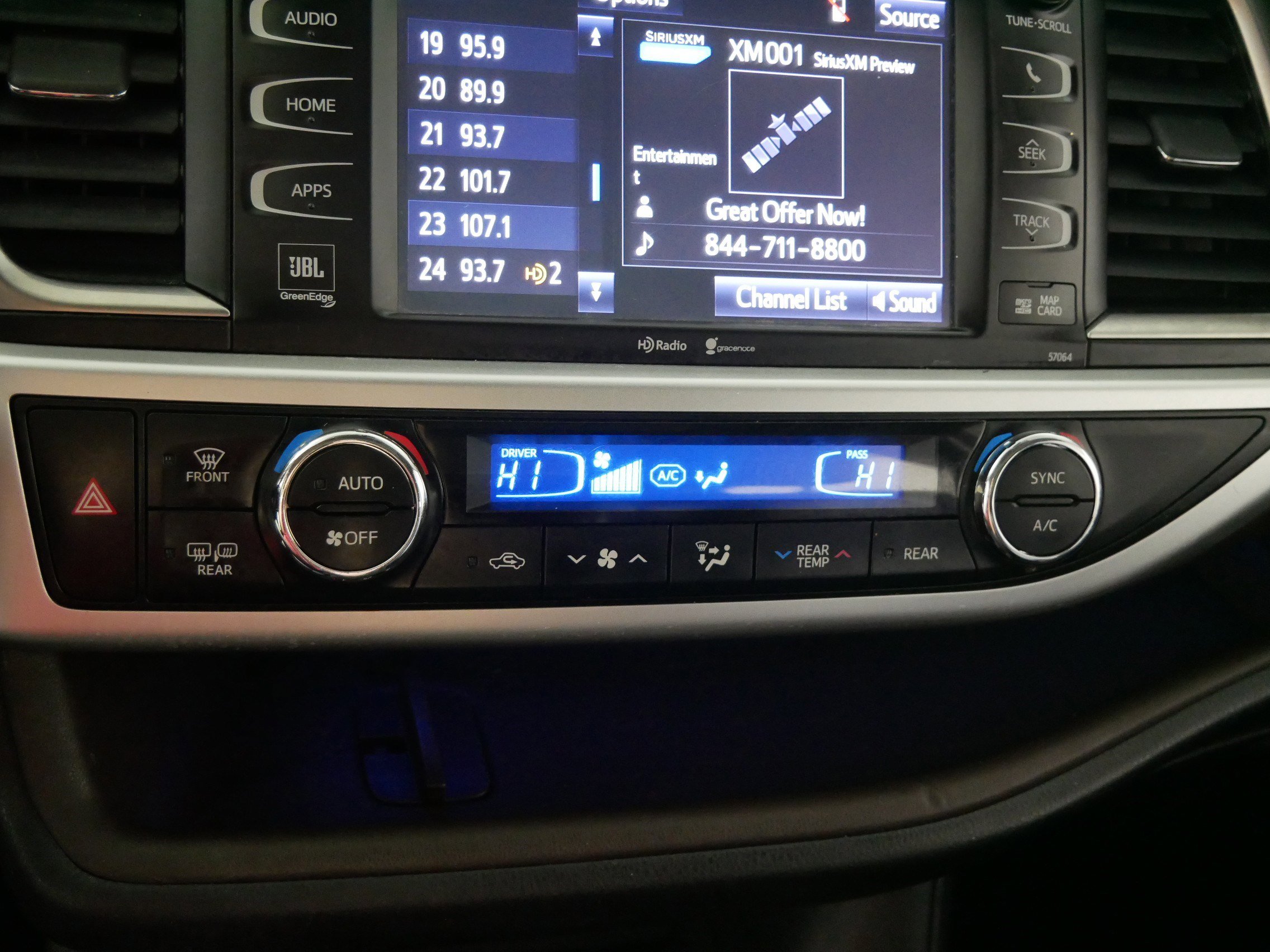 Used 2015 Toyota Highlander Limited Platinum AWD/4WD image 23