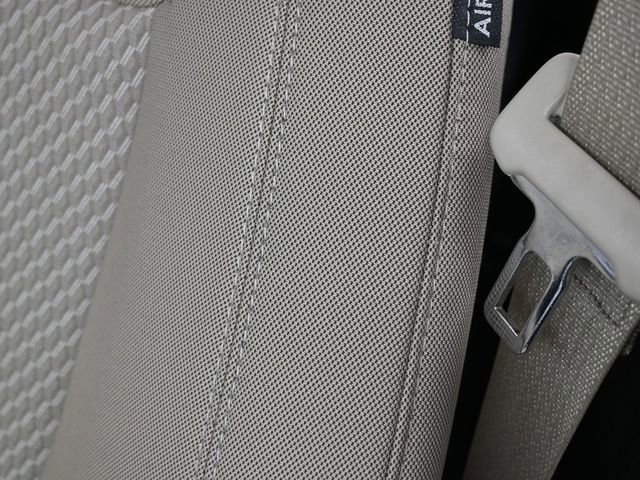 Used 2022 Ford Explorer XLT image 13