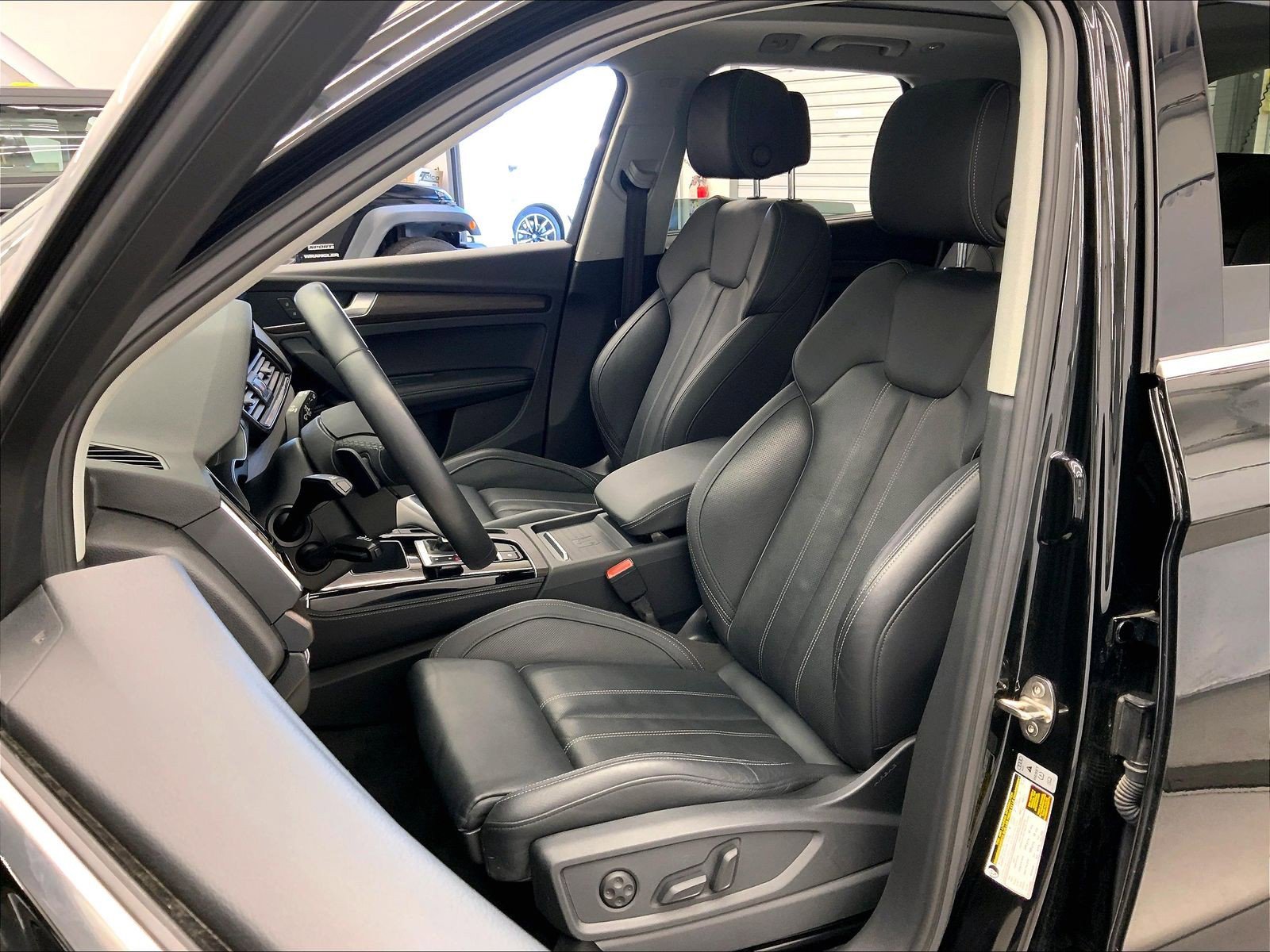 Certified 2021 Audi Q5 e Prestige w/ Prestige Package AWD/4WD image 17