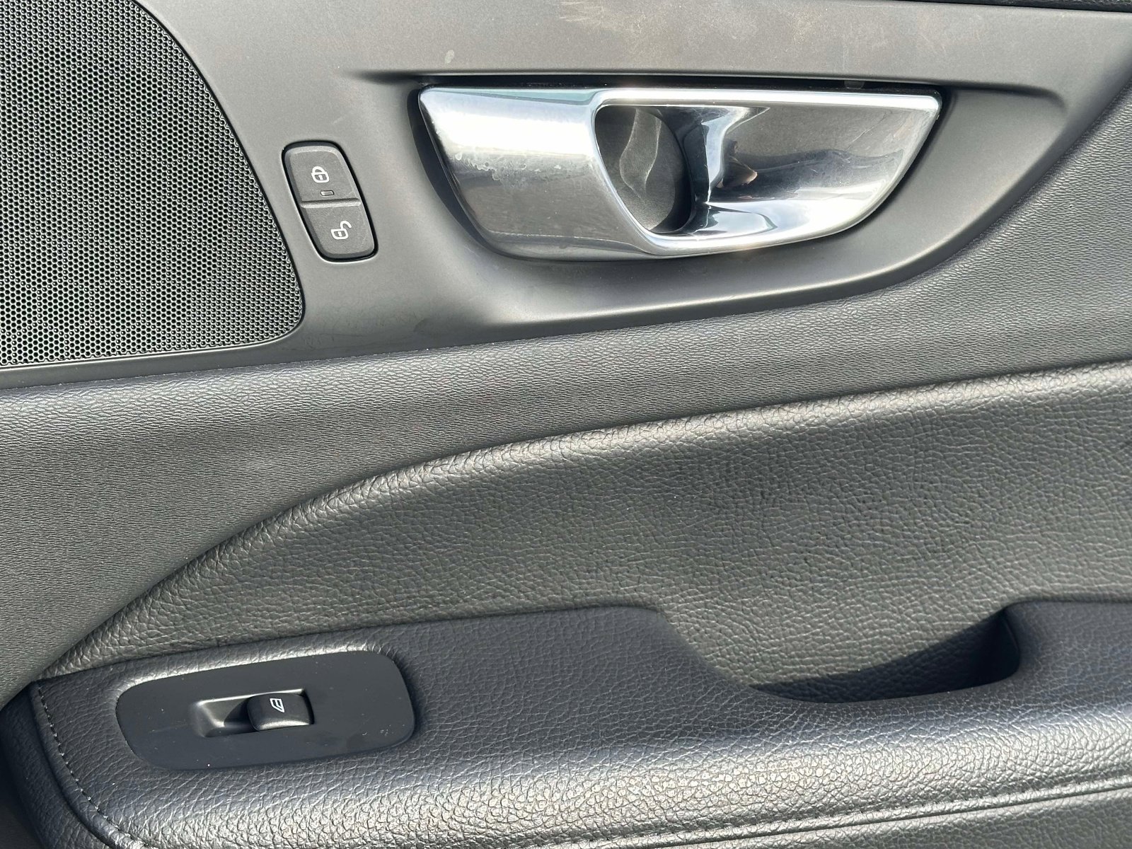 Used 2021 Volvo V60 T5 Cross Country w/ Advanced Package image 25