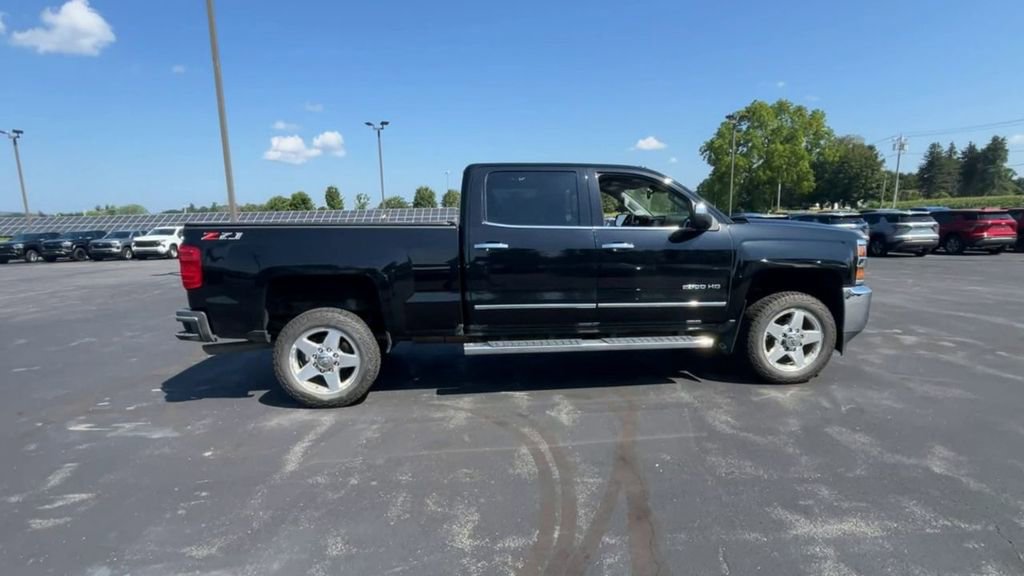 Used 2019 Chevrolet Silverado 2500 LTZ w/ LTZ Plus Package image 9