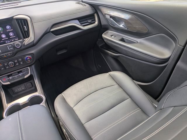 Used 2024 GMC Terrain Denali w/ Denali Premium Package image 18
