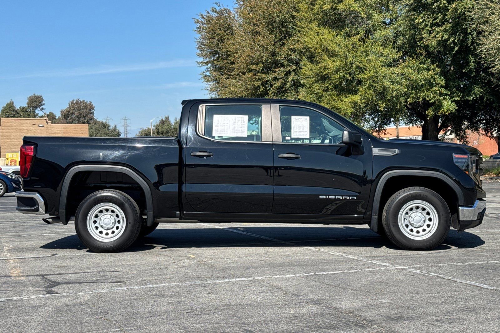 Used 2024 GMC Sierra 1500 Pro image 3