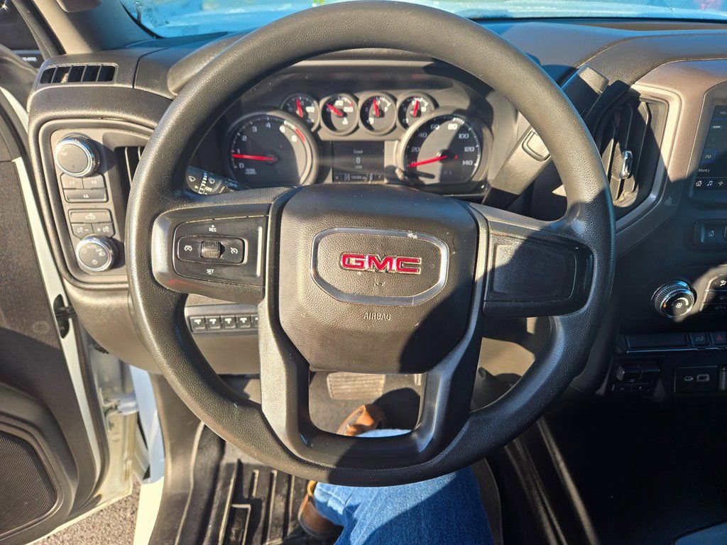 Used 2023 GMC Sierra 2500 Pro w/ Convenience Package image 10