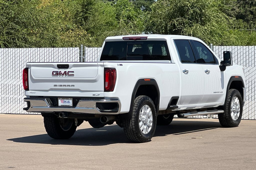 Used 2022 GMC Sierra 3500 SLT w/ SLT Preferred Package image 4