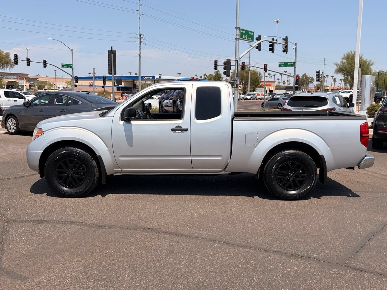 Used 2019 Nissan Frontier SV RWD image 3