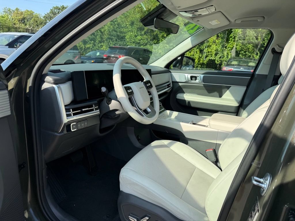 Used 2026 Hyundai Santa Fe SEL AWD/4WD image 8