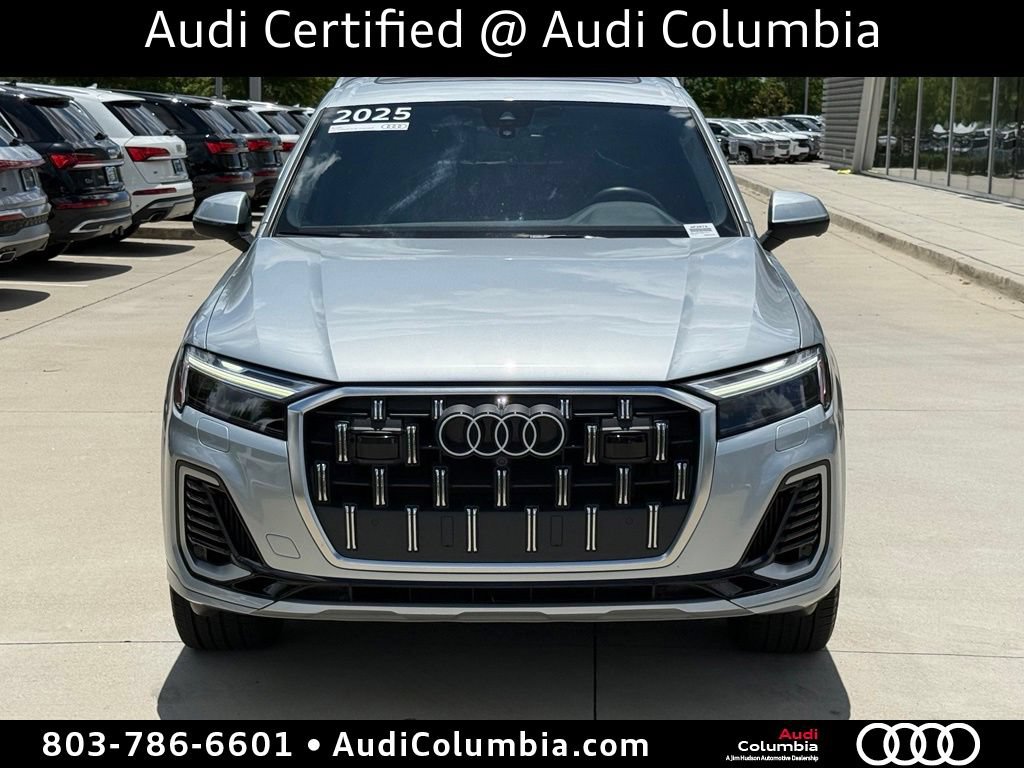 Certified 2025 Audi Q7 3.0T Premium Plus AWD/4WD image 8