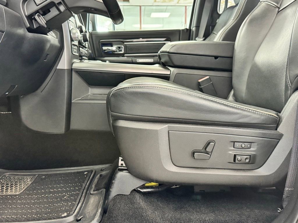 Used 2017 RAM 1500 Limited image 12