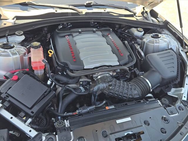 Used 2016 Chevrolet Camaro SS RWD image 25