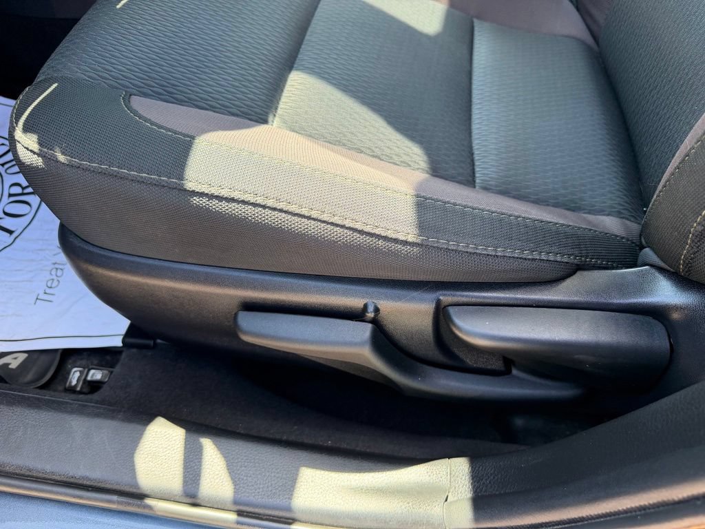 Used 2019 Toyota Corolla LE w/ LE Premium Package w/Moonroof FWD image 20