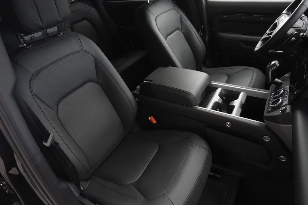 New 2026 Land Rover Defender 110 V8 image 24
