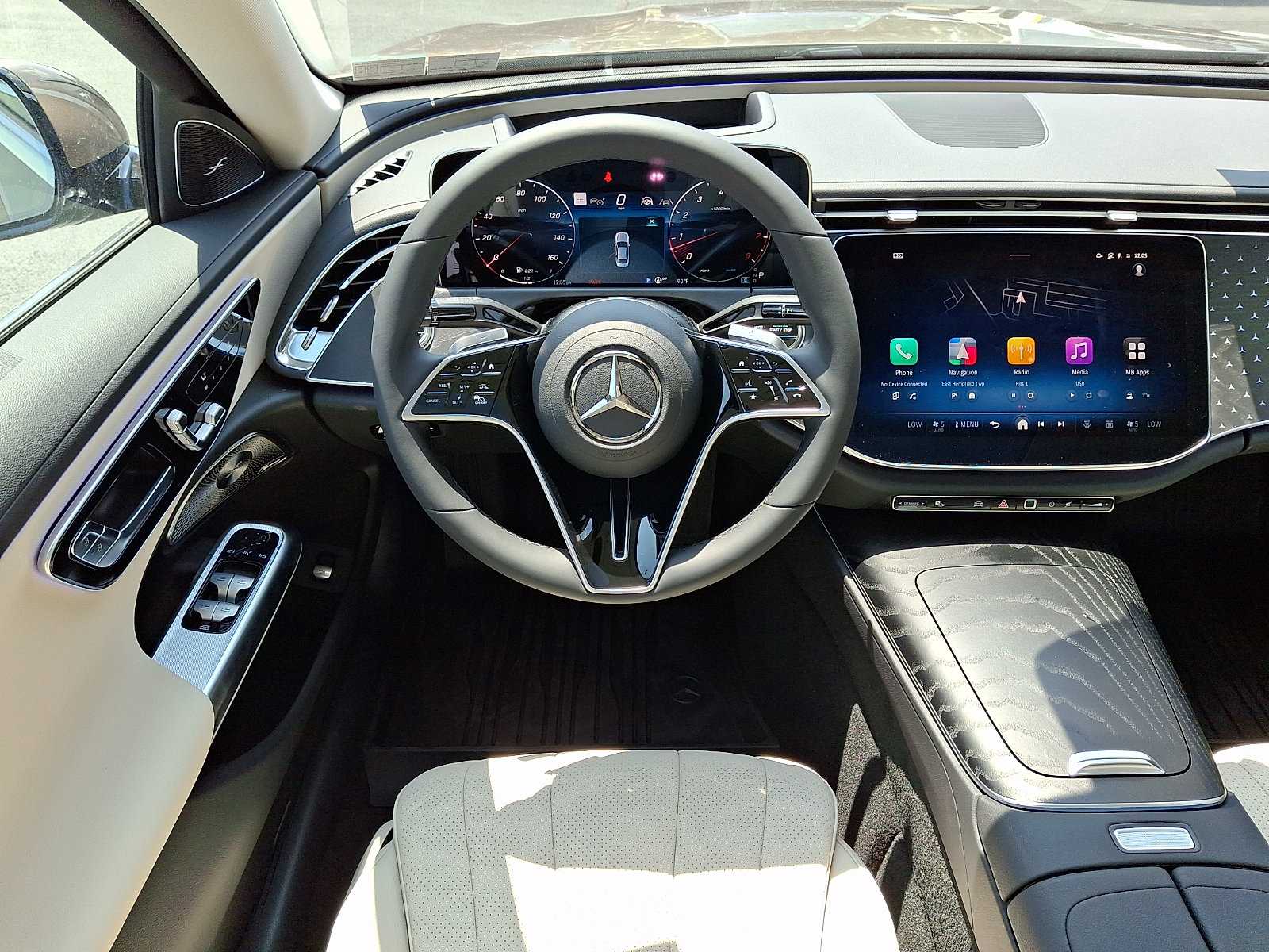 New 2026 Mercedes-Benz E 350 4MATIC Sedan image 10