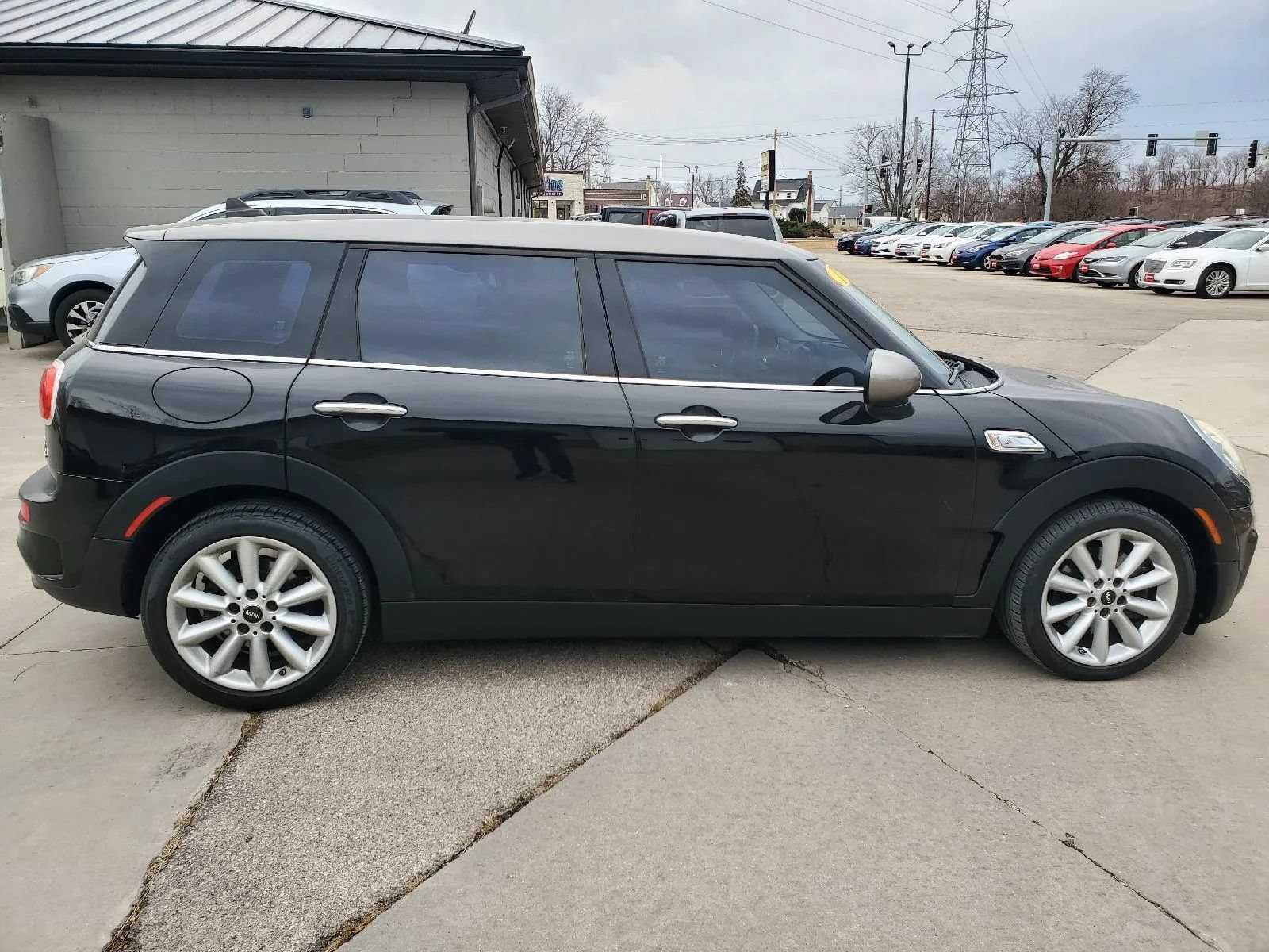 Used 2017 MINI Cooper Clubman S FWD image 7