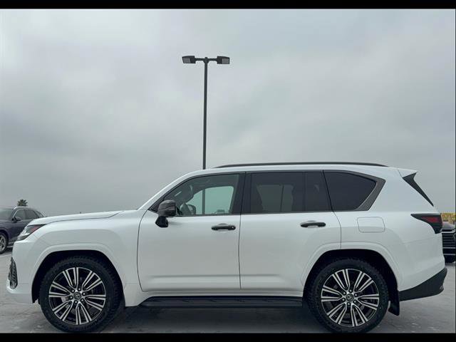 New 2026 Lexus LX 600 4WD w/ Luxury Package image 5