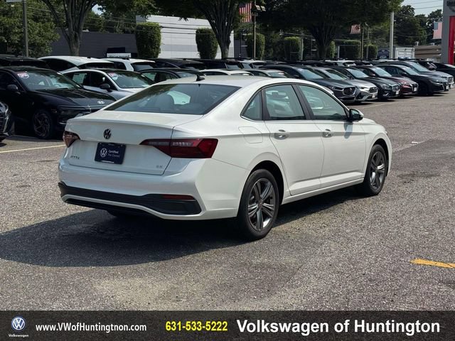 Certified 2023 Volkswagen Jetta SE w/ Panoramic Sunroof Package FWD image 8
