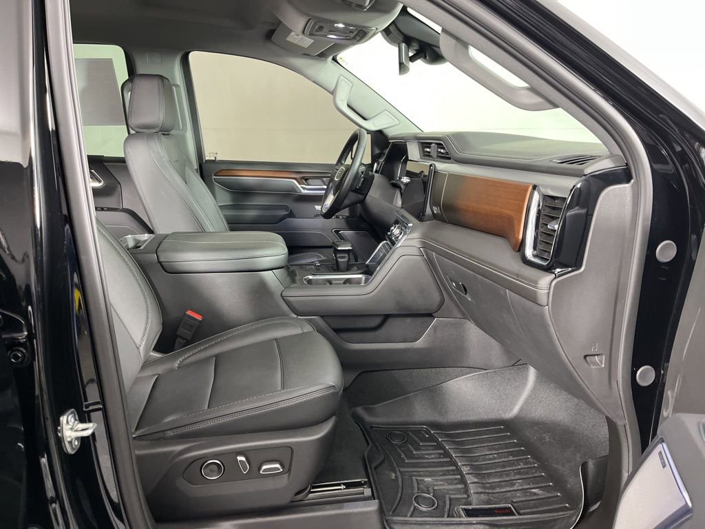 Certified 2025 GMC Sierra 1500 Denali image 6