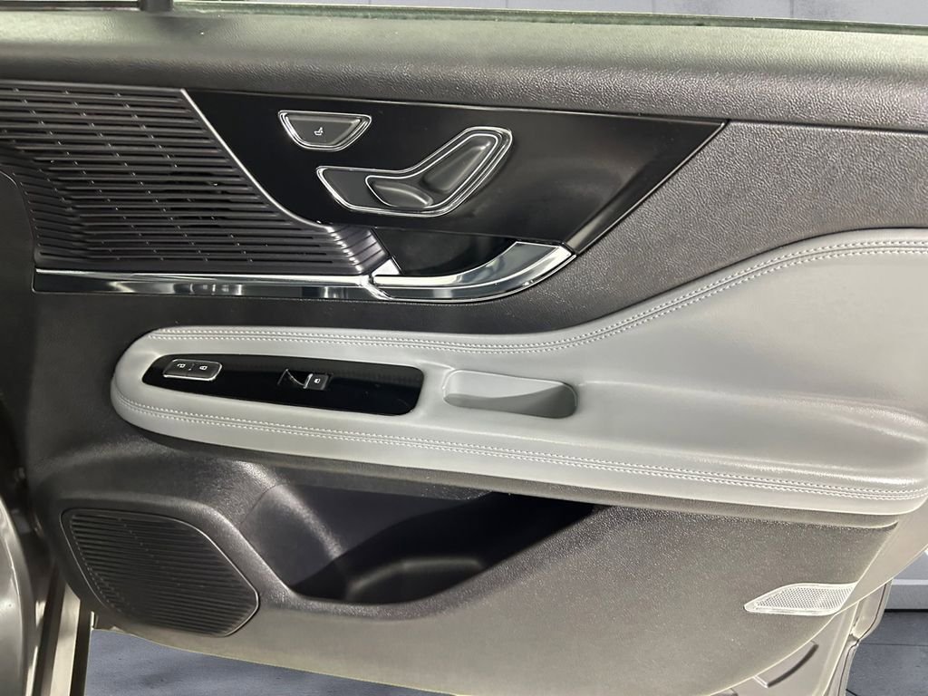 Used 2021 Lincoln Corsair FWD w/ Premium Package image 15