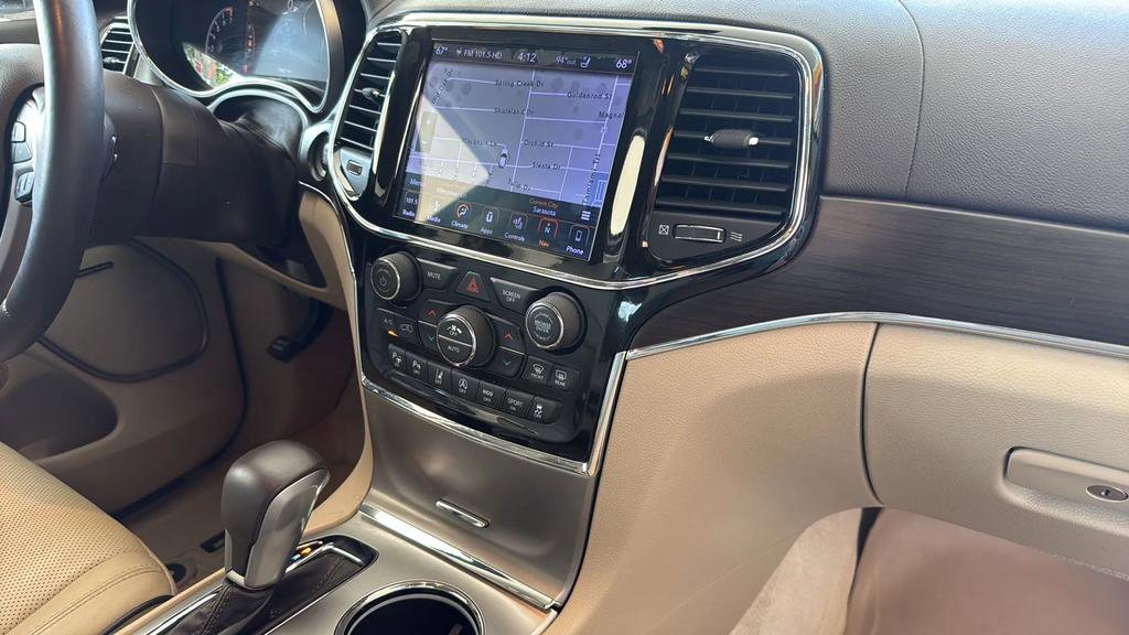 Used 2019 Jeep Grand Cherokee Overland RWD image 42