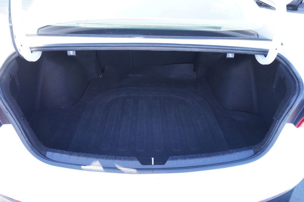 Used 2022 Kia K5 LXS image 8