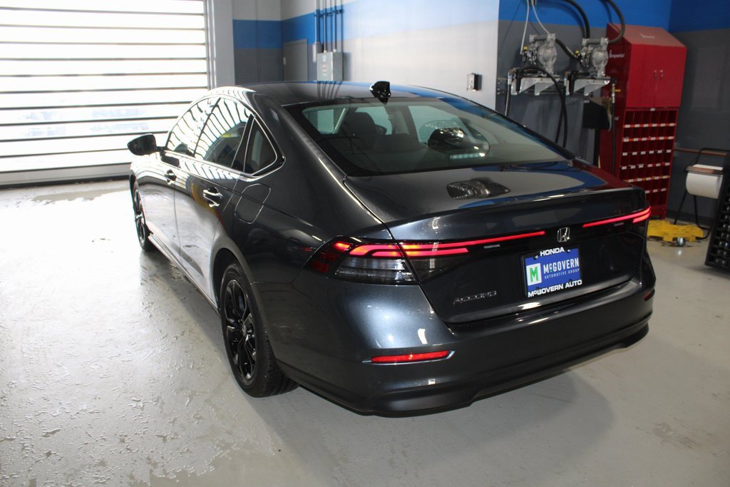 Used 2025 Honda Accord SE image 36